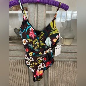 Robert graham size 6 paradise swimsuit